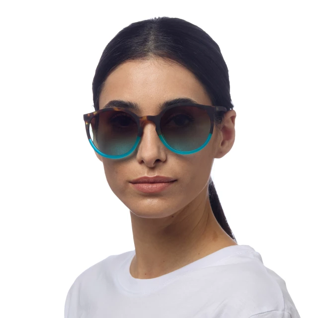 OKKIA Berlino Havana and blue