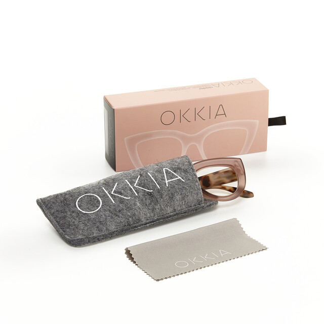 OKKIA Reading Claudia Big Cat Eye pink havana