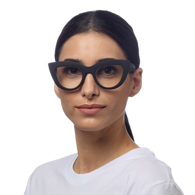 OKKIA Reading Claudia Big Cat Eye black