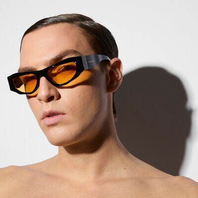 OKKIA Sol COLORADO SELETTI X OKKIA negro (lentes amarillas)