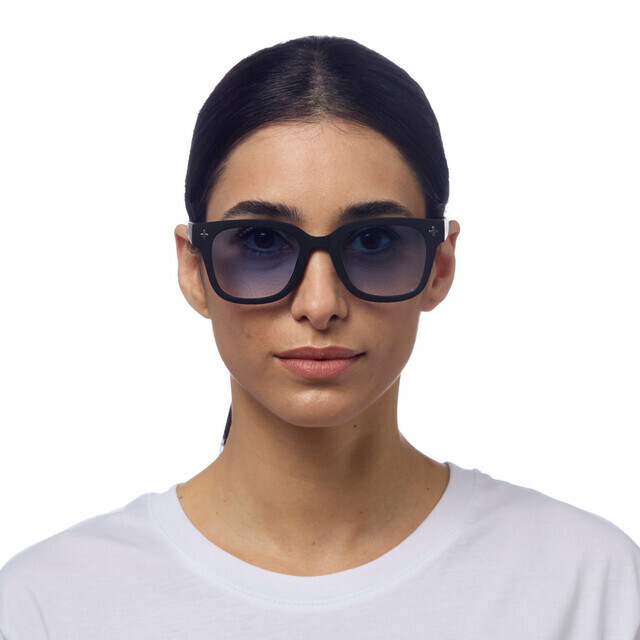 OKKIA Sol Giovanni   negro y gris (lentes azules)