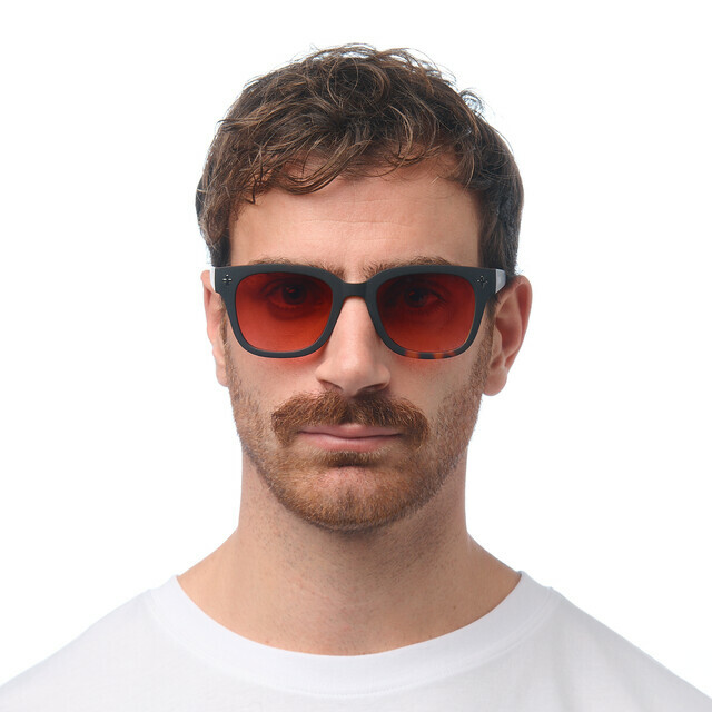 OKKIA Sol Giovanni   havana black (lentes rojas)