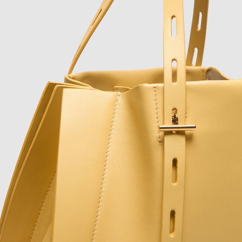 MINOBOSSI Borse PAULETTE IN VITELLO LISCIO   banana