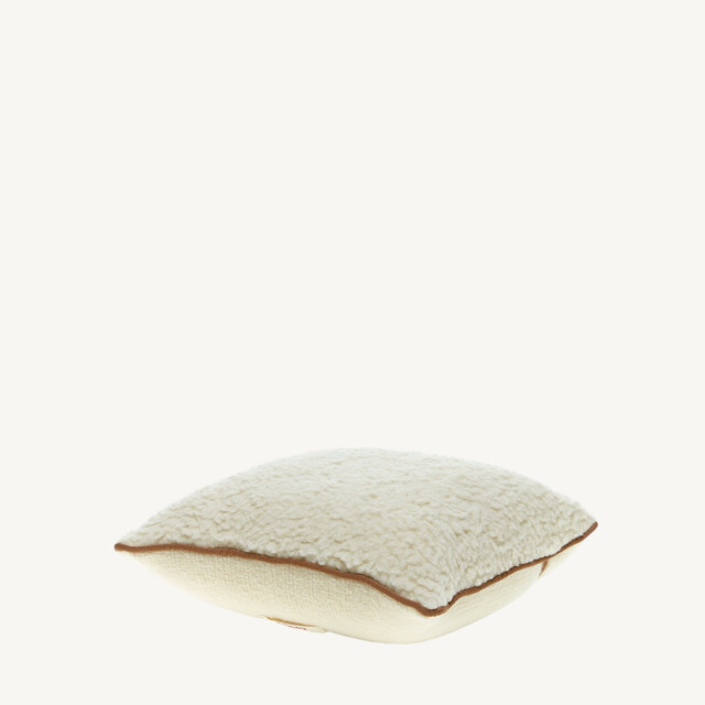 CUSSION IN SILK & CAMEL small